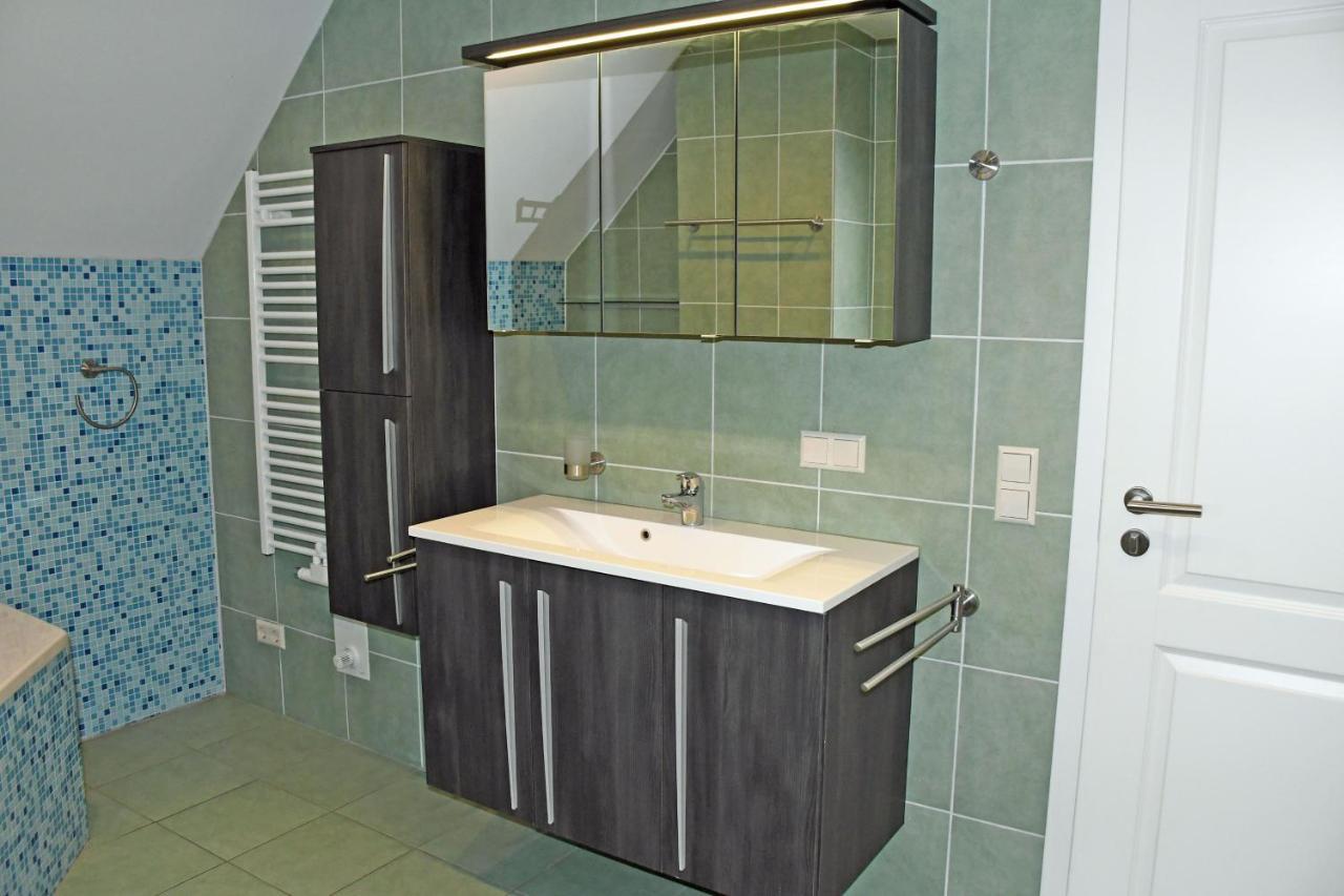 Schoenes Ferienhaus Mit Kamin Und Sauna Im Ostseebad Sellin Екстериор снимка