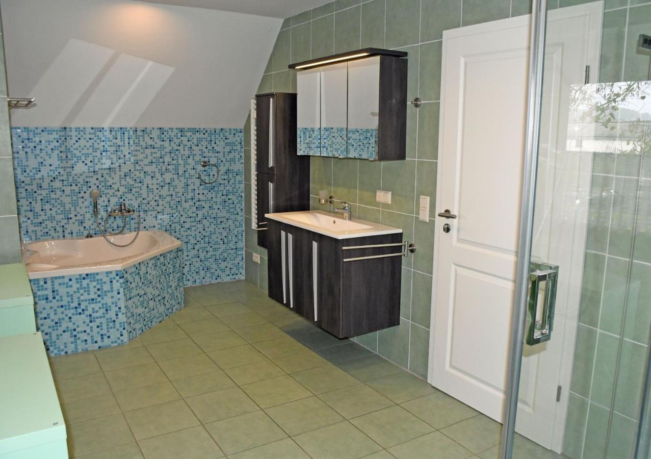 Schoenes Ferienhaus Mit Kamin Und Sauna Im Ostseebad Sellin Екстериор снимка